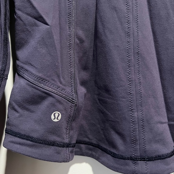 Lululemon Define Zip Up Jacket - Picture 4 of 6